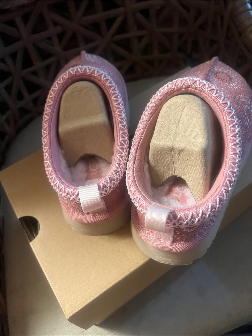 New Ugg K Tazz Sun Stitch Girls Slippers 13 NWB